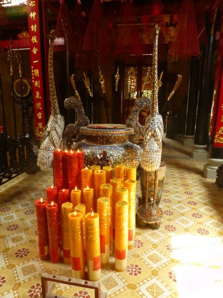 bougies-temple-chua-minh-huong-temple